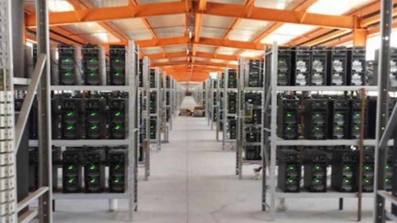 Una empresa canadiense anunció que instalará una granja de bitcoins en la Argentina