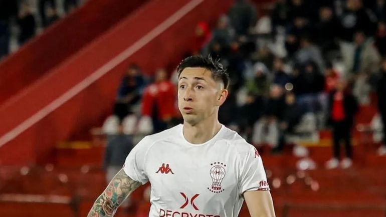 Rodrigo Echeverria con la camiseta de Huracán Rodrigo Echeverria con la camiseta de Huracán