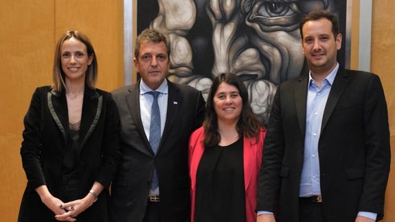 Massa delineó la campaña en la provincia con dirigentes neuquinos