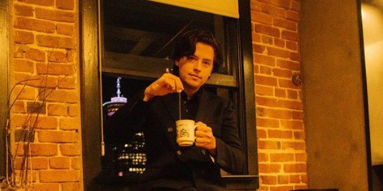 El actor ya inició las grabaciones de la quinta temporada de Riverdale | Foto: Cole Sprouse en Instagram