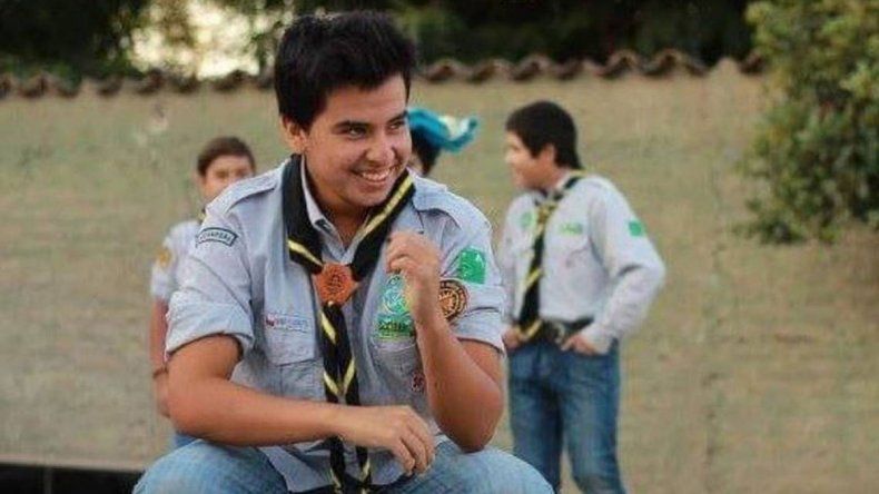 Matan de 85 puntazos a un boy scout chileno por celos