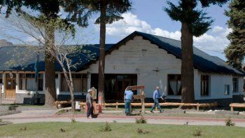 alumine: un adolescente amenazo a los docentes con matarlos, allanaron su casa y encontraron un arma alumine: un adolescente amenazo a los docentes con matarlos, allanaron su casa y encontraron un arma