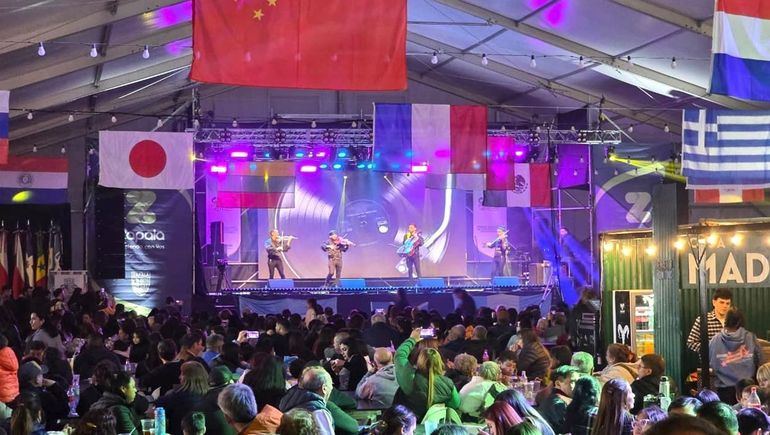 Zapala vibra en la Fiesta de las Colectividades y le rinde homenaje a los inmigrantes