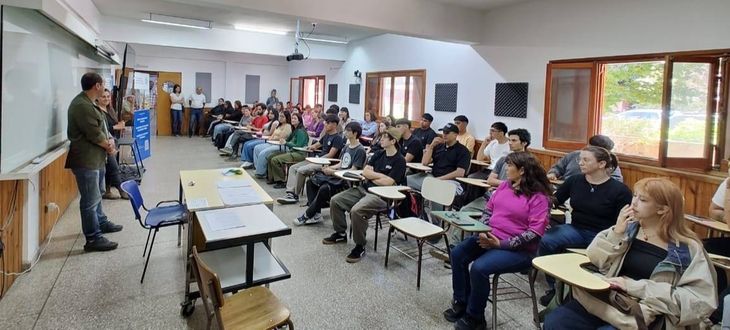 La carrera despertó gran interés en la comunidad. Foto: UNCo La carrera despertó gran interés en la comunidad. Foto: UNCo
