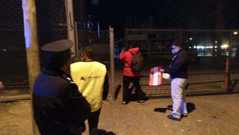 Clausuran cancha de fútbol por no respetar el protocolo