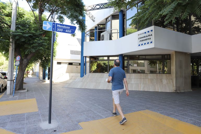 El hecho es investigado por la comisaría Primera