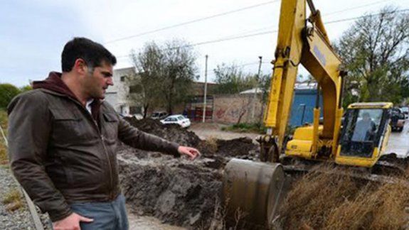 Como nadie limpiaba el canal, tuvo que intervenir la Justicia.