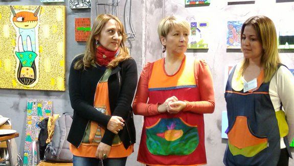 Integran el plantel las docentes Patricia Lizana, maestra hospitalaria de nivel inicial; Marcela Álvarez, maestra hospitalaria de nivel primario; y Mónica Acuña, maestra hospitalaria de nivel primario.