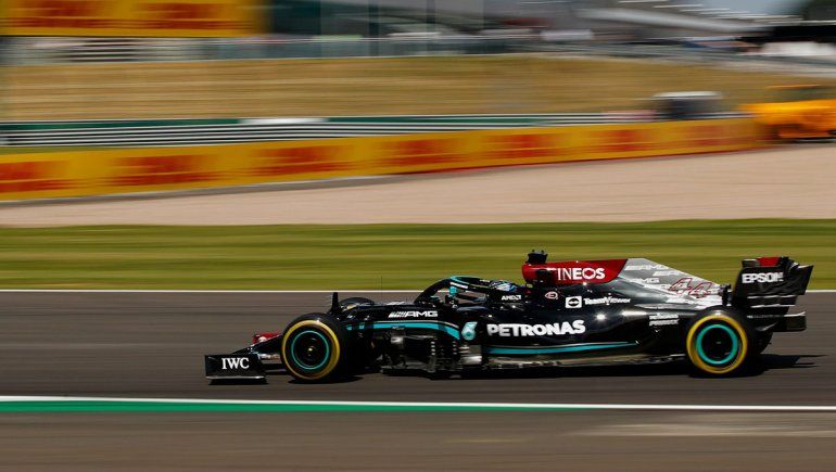 Hamilton dominó la clasificación de la Fórmula 1 en la primera carrera con Sprint
