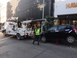 La grúa municipal está trabajando en las calles céntricas de Neuquén