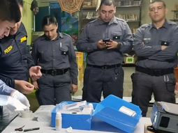 La capacitación estuvo a cargo de efectivos de la Delegación Toxicomanía de Cipolletti. La capacitación estuvo a cargo de efectivos de la Delegación Toxicomanía de Cipolletti.