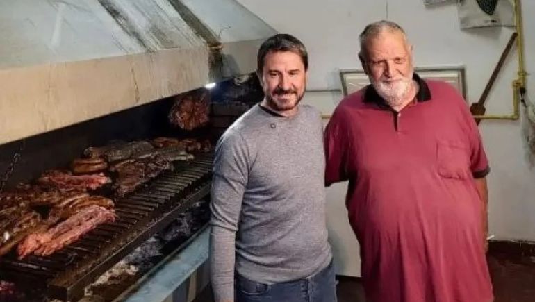 Carne de burro: en una parrilla de Trelew se hizo una degustación. Carne de burro: en una parrilla de Trelew se hizo una degustación.