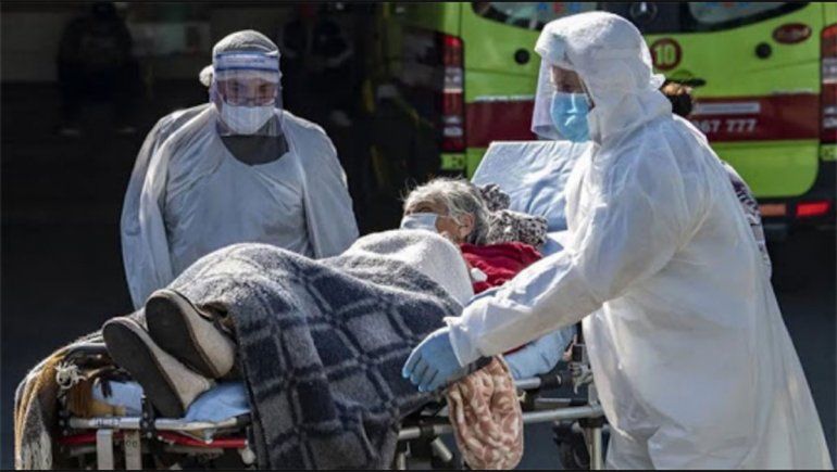 Epidemiólogo de Harvard afirma que la situación en Chile está fuera de control