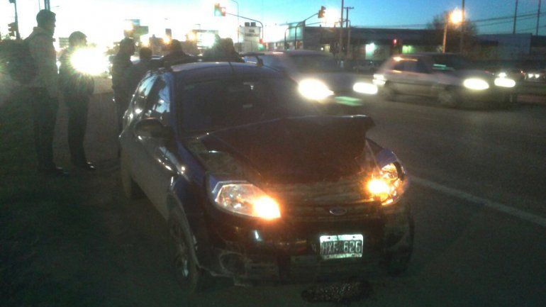 Tres autos chocaron en cadena sobre la Ruta 22