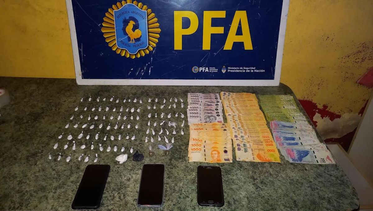 La Policía Federal desbarató un kiosco narco y detuvo a un hombre en Neuquén