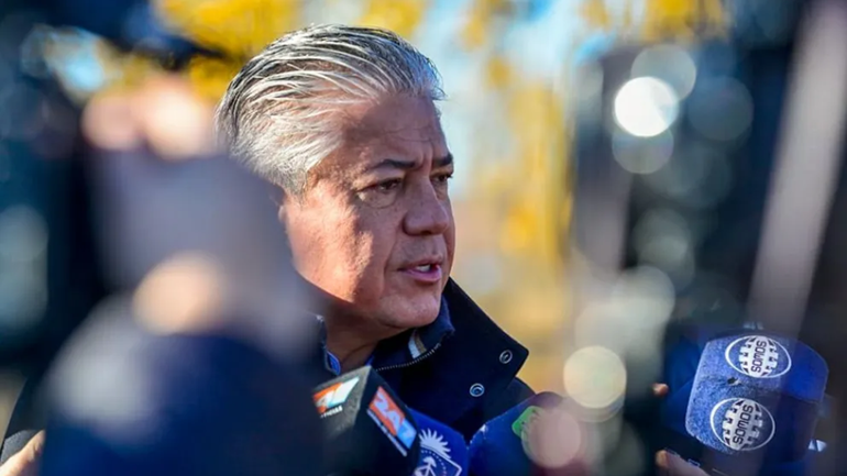 Rolando Figueroa reclamó fondos de Nación