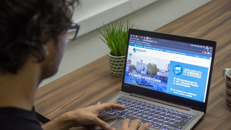 Vida online: desde pagar facturas a hacer yoga