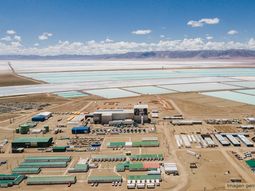 El Salar de Cauchari-Olaroz, en la Puna jujeña, es la mayor operación de litio de Argentina. El Salar de Cauchari-Olaroz, en la Puna jujeña, es la mayor operación de litio de Argentina.