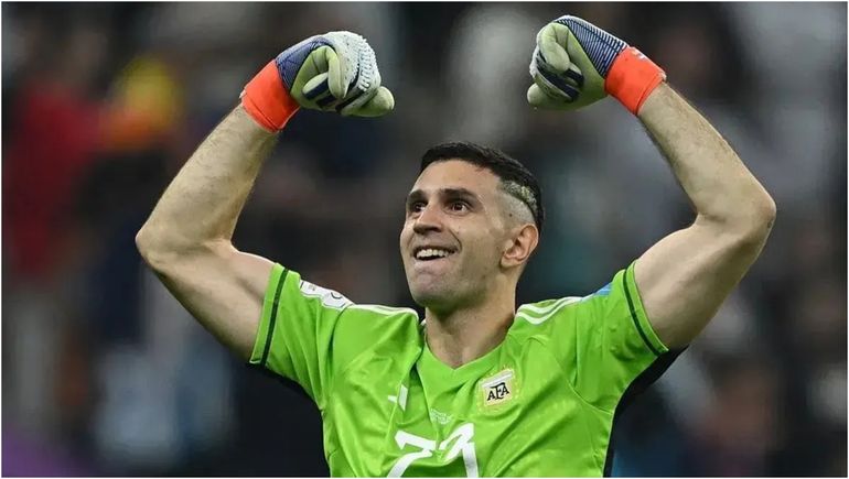 Quién es el cantante mundial que le pidió una foto al Dibu Martínez