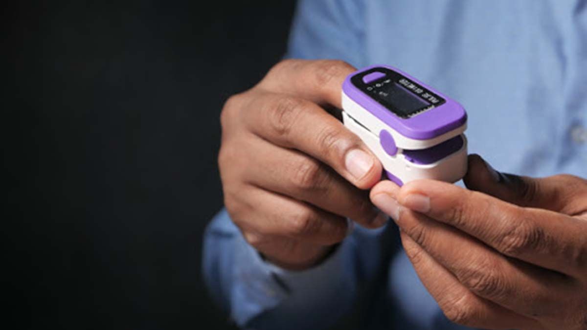 Oxímetro instrumento clave para medir la gravedad del Covid19