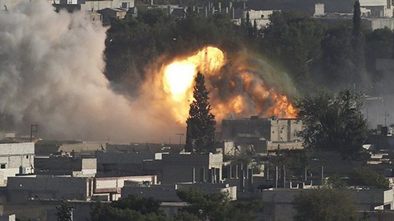 Francia lanzó ataques aéreos contra el Estado Islámico