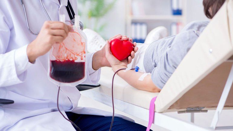 Crearon sangre artificial que sirve para cualquier tipo