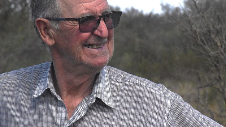 Paulino Vita, 80 años y 72 de campo: “El monte se viene y nadie lo para”. Foto: Fabricio González.