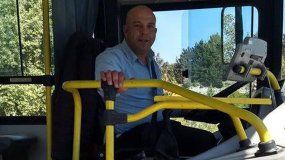 Un colectivero salvó a dos nenas de un abusador