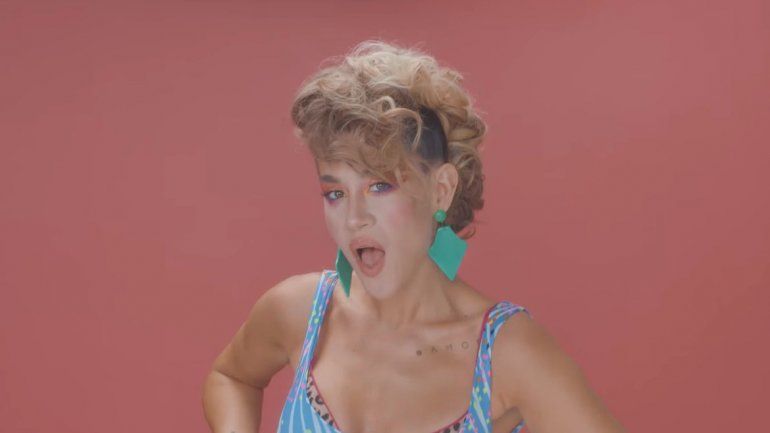 Jimena Barón presentó QLO a pura sensualidad