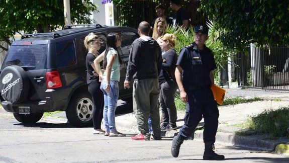 Nahuel Bellocq tenía 23 años y llegaba a su casa con su novia.