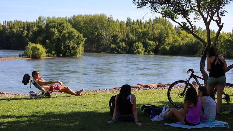 Se podrán realizar trámites del Registro Civil en los balnearios de Neuquén | LM Neuquen Se podrán realizar trámites del Registro Civil en los balnearios de Neuquén