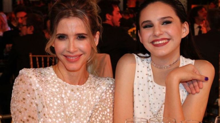 Guillermina Valdés y Juanita Tinelli.