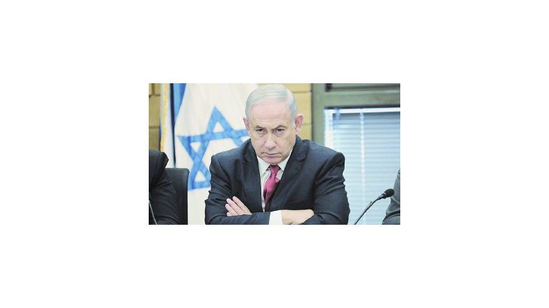 Netanyahu fue acusado después de que retirara su pedido de inmunidad.