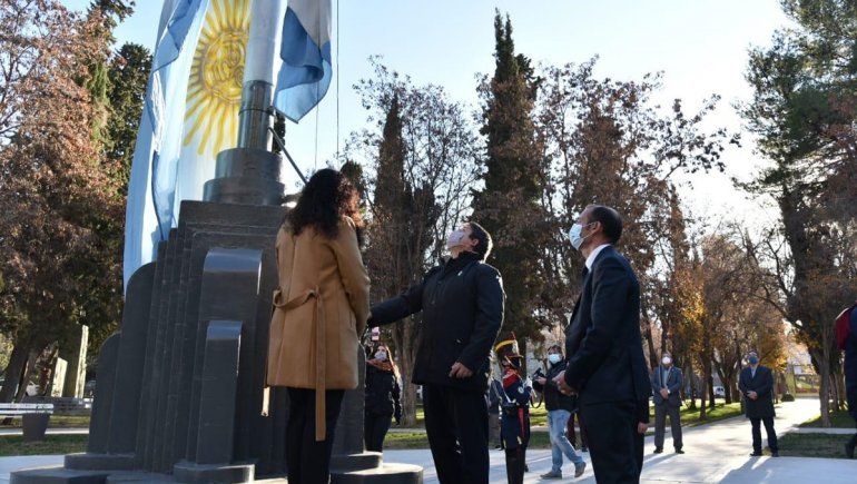 Gutiérrez y Gaido participaron del acto por el Día de la Independencia