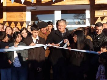 chau a los trailers del cpem 109: figueroa inauguro la nueva escuela para chorriaca chau a los trailers del cpem 109: figueroa inauguro la nueva escuela para chorriaca