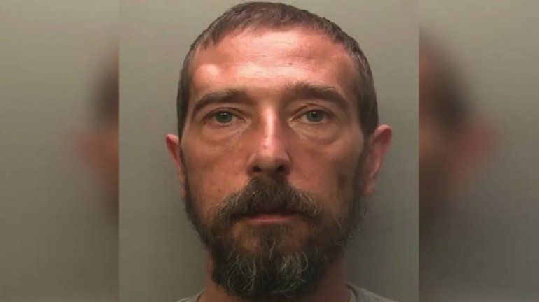 Sus padres no cuidaban bien a su perro y él los mató