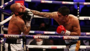 ponce hizo la pelea de su vida, noqueo a temible ingles y va por la corona ponce hizo la pelea de su vida, noqueo a temible ingles y va por la corona