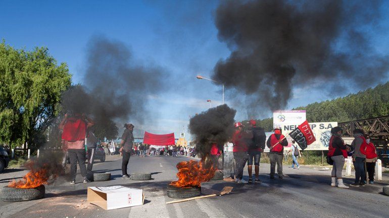 Desde las 10 hasta las 13 el tránsito en la zona de los puentes estuvo cortado completamente.