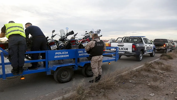 Operativo de seguridad en la vía pública.