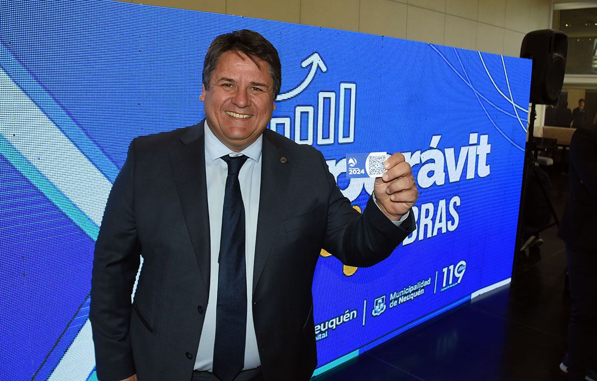 Gaido presentó el presupuesto 2024 con una fuerte apuesta a la obra pública