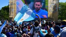 una cadena televisiva contratara a un hincha para ver los partidos del mundial a cambio de una suma millonaria una cadena televisiva contratara a un hincha para ver los partidos del mundial a cambio de una suma millonaria