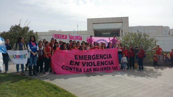 Presionan para que se apruebe la emergencia en violencia de género