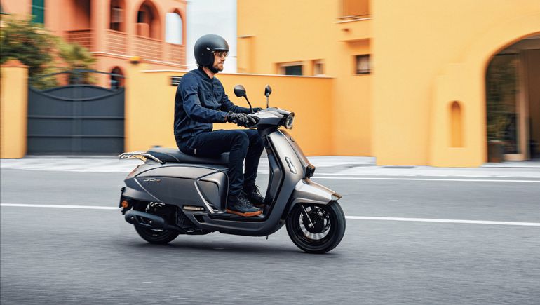 La scooter Morbidelli SC150RE. La scooter Morbidelli SC150RE.