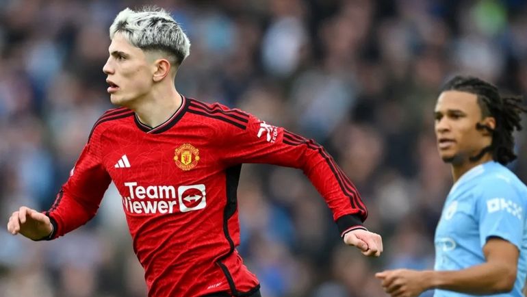 Las exóticas canilleras de Alejandro Garnacho que se hicieron virales