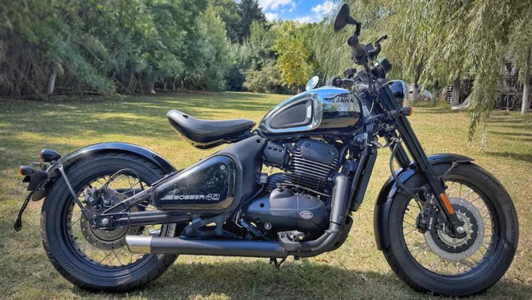 JAWA 42 Bobber. JAWA 42 Bobber.