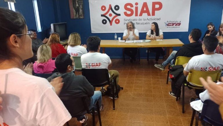 Un paro dejó a los hospitales sin maestranzas ni camilleros