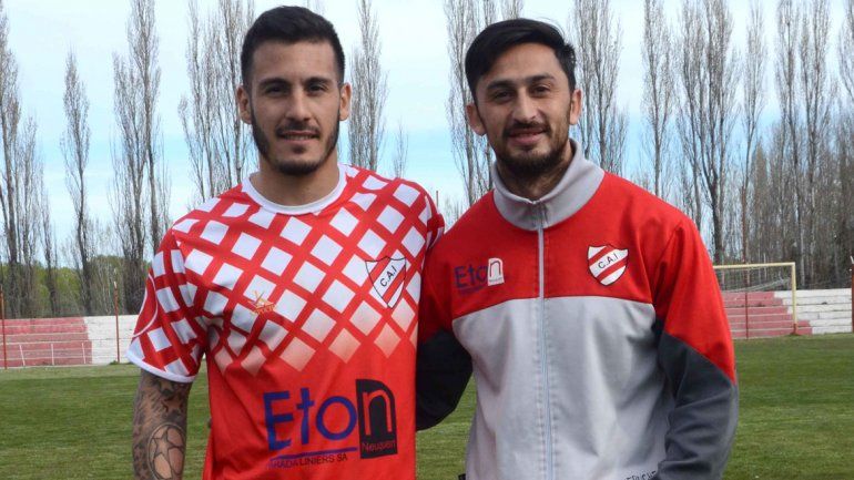 Villa (izquierda) y Ávila (derecha) buscan que el abrazo se repita en Roca.