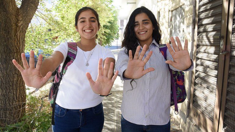 Luna y Abigail, las chicas 10 en el estudio y en la vida