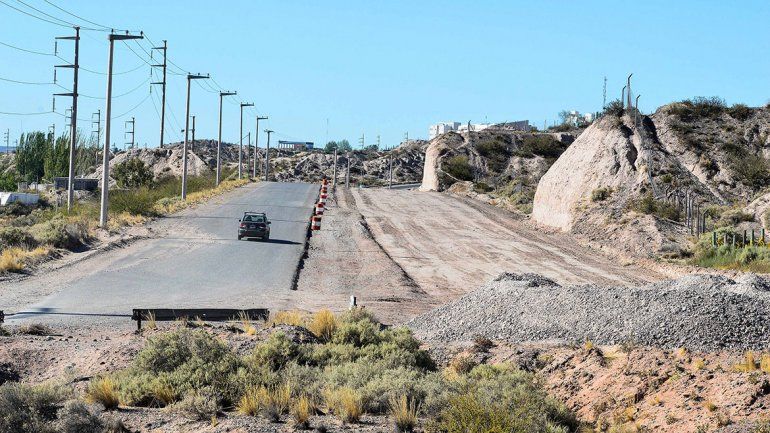 Buscan destrabar el conflicto por la Avenida de los Ríos
