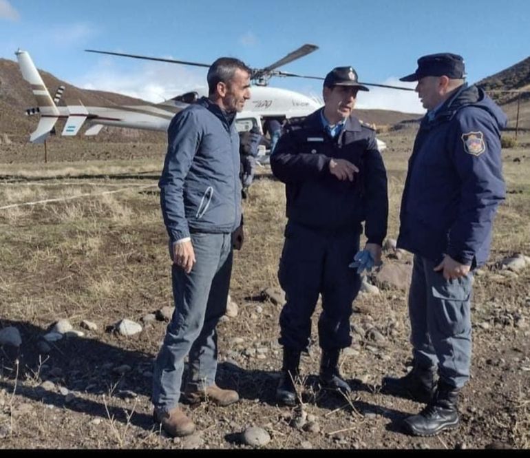 Ya comenzó la reparación de los puentes. Ya comenzó la reparación de los puentes.